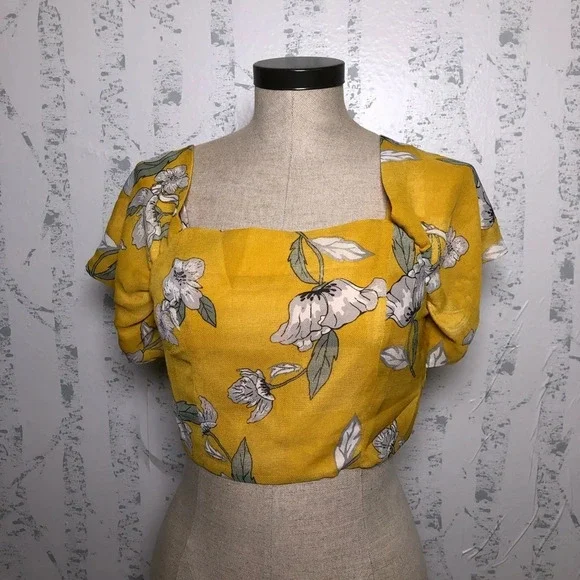 Chriselle X JOA floral wrap crop top - Picture 1 of 6